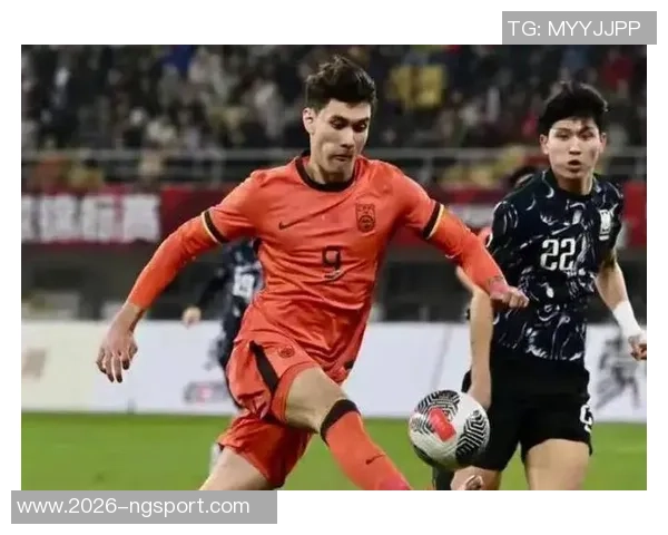 拜合拉木错失单刀良机对方门将神勇扑救令人叹息